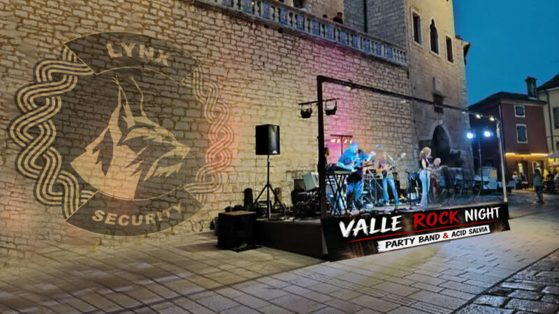 VALLE ROCK NIGHT